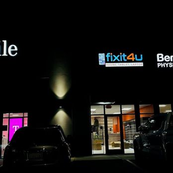 Fixit 4U - Store front at night - Mobile Phone Repair Near Me - Auburn, Alabama Fixit 4U - Store front at night - Mobile Phone Repair Near Me - Auburn, Alabama