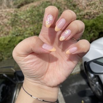 Pamper Nails & Spa - Gel Mani with design - $40 ! - Nail Salons Near Me - Bothell, Washington Pamper Nails & Spa - Gel Mani with design - $40 ! - Nail Salons Near Me - Bothell, Washington