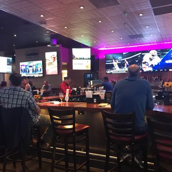 Glory Days Grill - Sports Bars Near Me - Linthicum Heights, Maryland