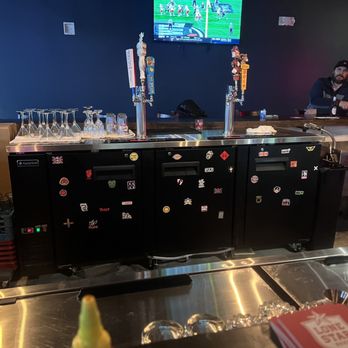 Rocko's Dive Bar & Texas Kitchen - Bar - Dive Bars Near Me - Pearland, Texas