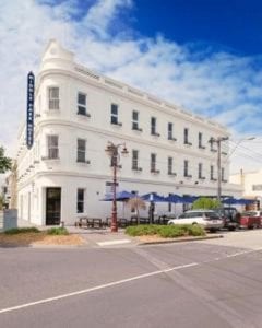 Middle Park Hotel by null