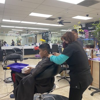 Kim's Salon - Haircut for autistic kids... - Hair Salons Near Me - Roseville, California