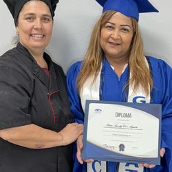 Rtc College - Felicidadez, Gloria graduada en Pastry and Baking Art.