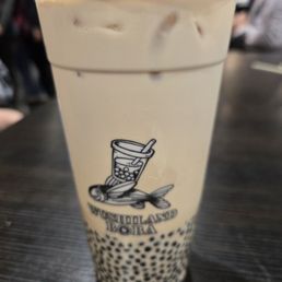 Black milk tea with pearls