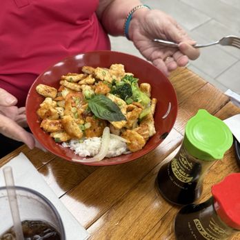 Sakeba Sushi & Sake Bar - Sushi Bars Near Me - Kissimmee, Florida