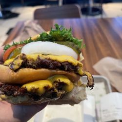 Shake Shack Encore Boston Harbor