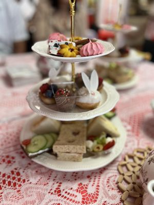 Queen of Hearts by null