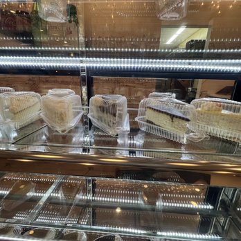 Banham’s Cheesecake - Cheesecake counter - Desserts Near Me - Phoenix, Arizona