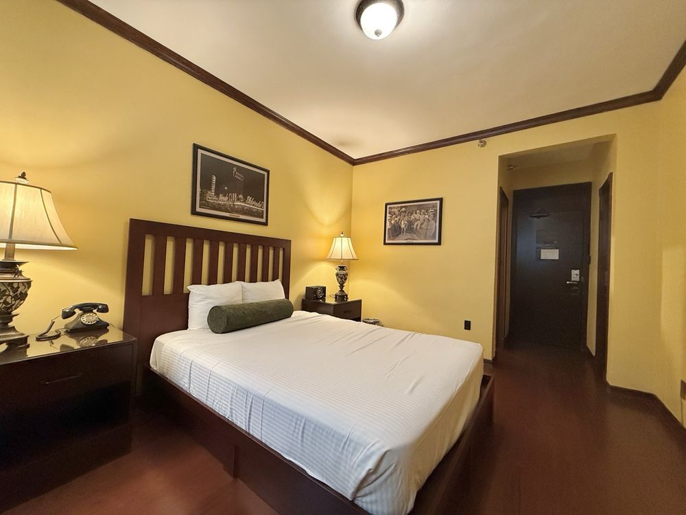 Hotel Apache at Binion's