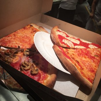 Joe's Pizza - Pepperoni, cheese, and mushroom. - Pizza Near Me - Brooklyn, New York Joe's Pizza - Pepperoni, cheese, and mushroom. - Pizza Near Me - Brooklyn, New York