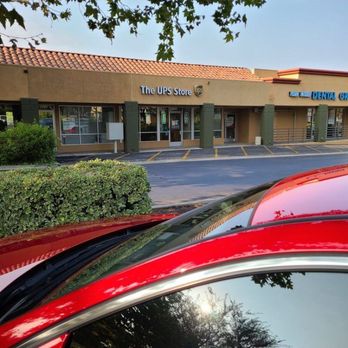 Mountain Gate Plaza - The UPS Store - Shopping Centers Near Me - Simi Valley, California