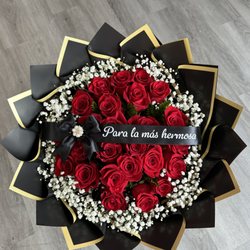 Lucy’s Custom Arrangements