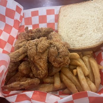 Harold's Chicken Shack - 5 piece wing special - Chicken Wings Near Me - Chicago, Illinois Harold's Chicken Shack - 5 piece wing special - Chicken Wings Near Me - Chicago, Illinois