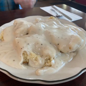 Murphys Hwy 4 Diner - Side of biscuits and gravy - Breakfast & Brunch Near Me - Murphys, California Murphys Hwy 4 Diner - Side of biscuits and gravy - Breakfast & Brunch Near Me - Murphys, California
