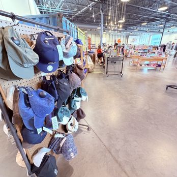 Urban Outfitters - Urban Outfitters has nice spacing in it and for the most part it's pretty organized. - Women's Clothing Near Me - Jacksonville, Florida Urban Outfitters - Urban Outfitters has nice spacing in it and for the most part it's pretty organized. - Women's Clothing Near Me - Jacksonville, Florida