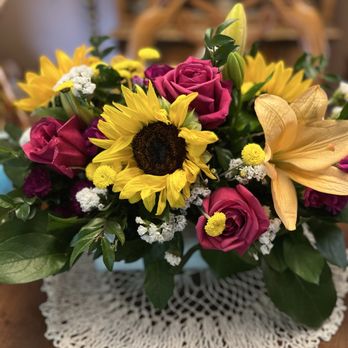 Amour Florist  - Wedding Planning Near Me - Elk Grove, California