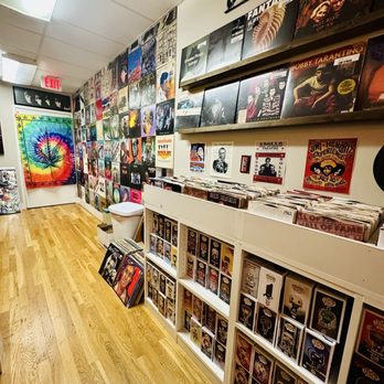 Spiral Groove Records - Vinyl Records Near Me - Milford, Ohio Spiral Groove Records - Vinyl Records Near Me - Milford, Ohio