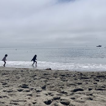 Capitola State Beach - Calm waves perfect for kids - Beaches Near Me - Capitola, California Capitola State Beach - Calm waves perfect for kids - Beaches Near Me - Capitola, California