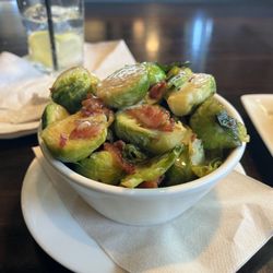 Snax - Honey maple, bacon, Brussels sprouts