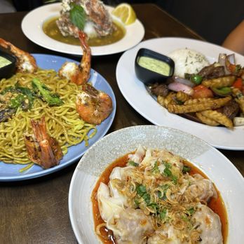 OMELI Kitchen - Omeli's Spicy Wonton Cajun Tiger Prawn Garlic Noodles Lomo Saltado Soft Shell Crab Curry - Vietnamese Near Me - Fullerton, California