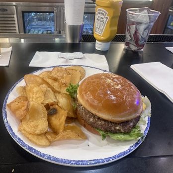 Reillys Daughter Irish Pub - Cheeseburger - Irish Pub Near Me - Chicago, Illinois Reillys Daughter Irish Pub - Cheeseburger - Irish Pub Near Me - Chicago, Illinois