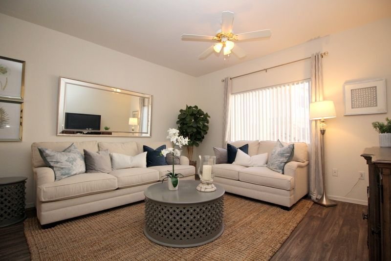 MARAVILLA APARTMENTS Updated October 2024 39 Photos & 16 Reviews