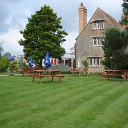 The Grove Inn