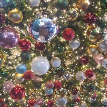 The Incredible Christmas Place - Gift Shops Near Me - Pigeon Forge, Tennessee The Incredible Christmas Place - Gift Shops Near Me - Pigeon Forge, Tennessee