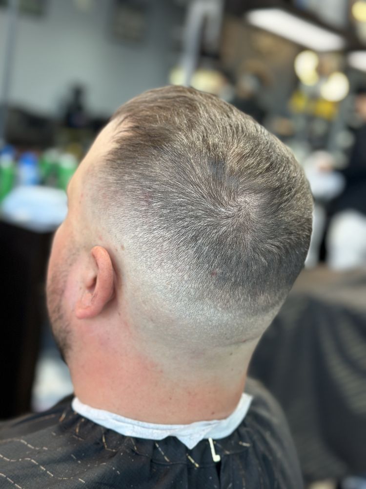 Sammy’s Barbershop Logo