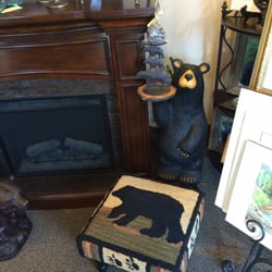 Bear Necessities and Cubs - Fun store with beautiful art and gifts.