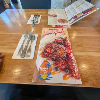Broken Yolk Cafe - Breakfast & Brunch Near Me - Rancho Cucamonga, California Broken Yolk Cafe - Breakfast & Brunch Near Me - Rancho Cucamonga, California
