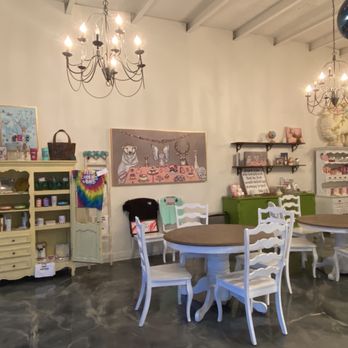 Hayley Cakes And Cookies - Bakeries Near Me - Austin, Texas