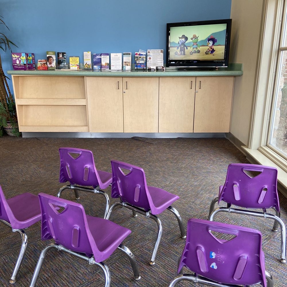 South Tulsa Pediatrics - TV waiting area - Pediatricians Near Me - Tulsa, Oklahoma South Tulsa Pediatrics - TV waiting area - Pediatricians Near Me - Tulsa, Oklahoma