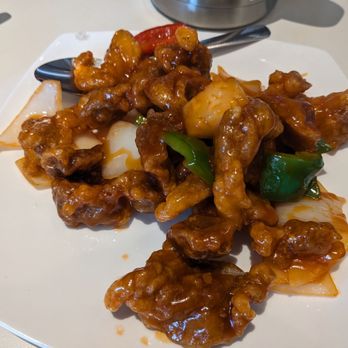 Star Chef Chinese Restaurant - This was really well done.  Sweet and sour pork, big chunks and very crispy. - Chinese Near Me - Markham, Ontario