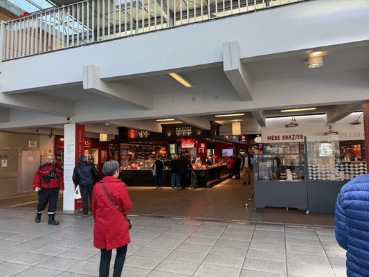 Les Halles de Lyon Paul Bocuse by null