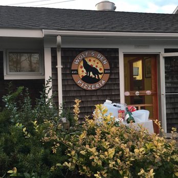 Wolf's Den Pizzeria - the front of the restaurant - Pizza Near Me - Edgartown, Massachusetts Wolf's Den Pizzeria - the front of the restaurant - Pizza Near Me - Edgartown, Massachusetts