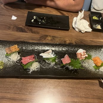 Kan Sushi - Sushi Bars Near Me - Honolulu, Hawaii