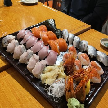 Tokkuri-Tei - Amaebi, saba, aji, hamachi, Negi toro hand roll, - Sushi Bars Near Me - Honolulu, Hawaii Tokkuri-Tei - Amaebi, saba, aji, hamachi, Negi toro hand roll, - Sushi Bars Near Me - Honolulu, Hawaii