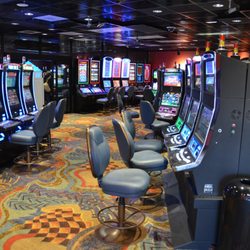 BJ's Bingo & Gaming - Comfortable seats, attentive staff and a no smoking room makes BJ's a popular slot destination.