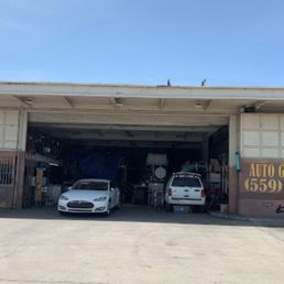 Exterior photo of Sun Valley Auto Glass - Fresno, California Exterior photo of Sun Valley Auto Glass - Fresno, California