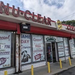 Nu-Clear Drive-In Cleanrs - Exterior