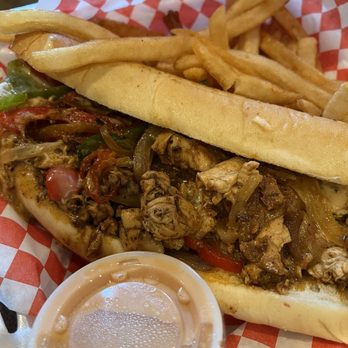 Cross Country Diner - Philly cheesesteak (with chicken) - Food Trucks Near Me - Hurricane, Utah Cross Country Diner - Philly cheesesteak (with chicken) - Food Trucks Near Me - Hurricane, Utah