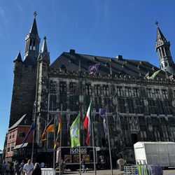 Aachener Rathaus - Aachener Rathaus with the Grants Tower at the left