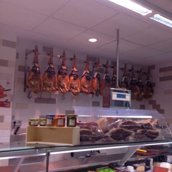 Carniceria Marin - Aquí los jamones te esperan... No los dejes colgados!! - Meat Shops Near Me - Quart de Poblet, V