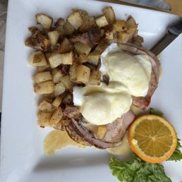 Eggs Benedict