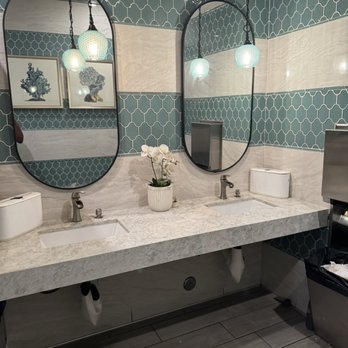 Lure Fish House - Bathroom - Seafood Near Me - Santa Barbara, California Lure Fish House - Bathroom - Seafood Near Me - Santa Barbara, California