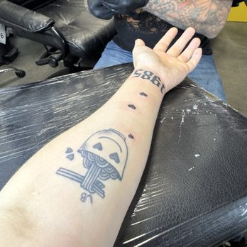HardLines Tattoo & Design - Tattoo Near Me - Anchorage, Alaska HardLines Tattoo & Design - Tattoo Near Me - Anchorage, Alaska