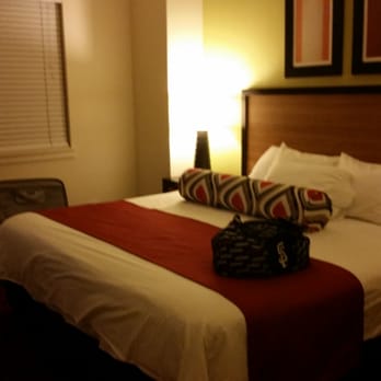 WorldMark Anaheim - Kind bed. - Hotels Near Me - Anaheim, California