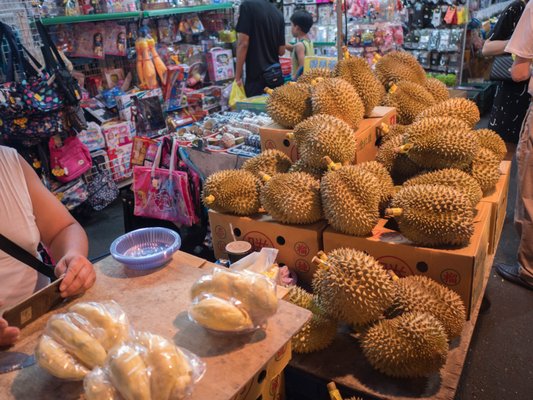Huaxi Street Night Market by null