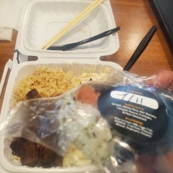Mo Bettah's - Original Flavor Spam Musubi sitting cold next to their cashier's desk. - Hawaiian Near Me - Las Vegas, Nevada Mo Bettah's - Original Flavor Spam Musubi sitting cold next to their cashier's desk. - Hawaiian Near Me - Las Vegas, Nevada